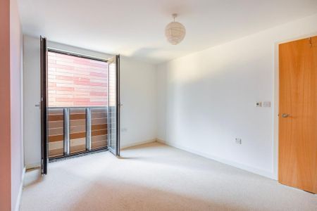 2 bedroom flat to rent - Photo 5