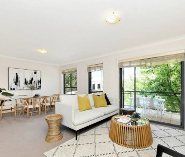 Oversized Parkside Apartment in Sought After Fairways Complex. Lift... - Photo 2