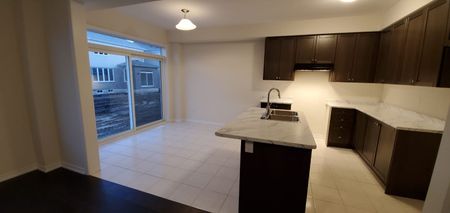 For Lease - 71 Esther Crescent, Thorold, Ontario - Photo 4