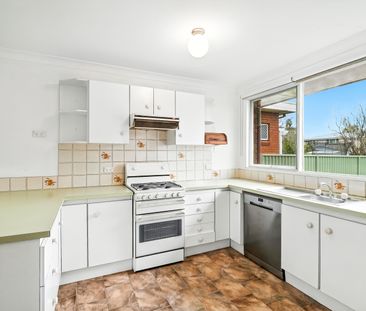 4 Attlee Place, Winston Hills NSW 2153 - House For Rent | Domain - Photo 4