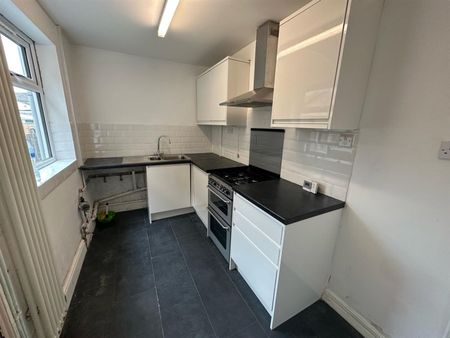 Charles Street, Eastfield, Peterborough - Photo 5