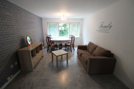 1 Bedroom Property To Rent - Photo 2