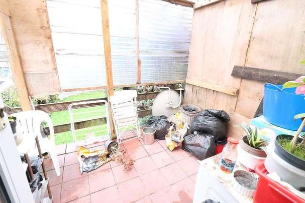 Hillside Drive, Edgware, Middlesex, HA8 - Photo 1