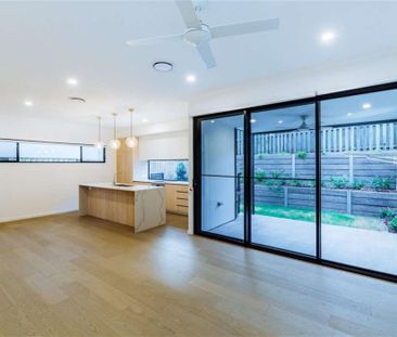 Stylish and Spacious Townhouse for Rent in Sought-After Carina Comm... - Photo 2