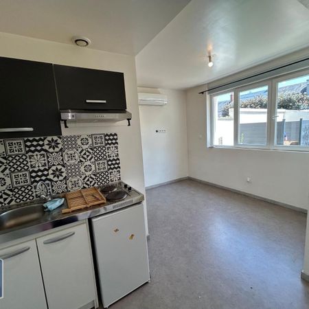 Location Appartement 1 pièce 14m² CHATEAUROUX 36000 - Photo 3