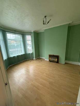 3 bedroom property to rent in Reading - Photo 2