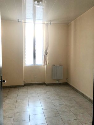 Location Appartement 2 pièces 30m² MARSEILLE 15ème - Photo 1