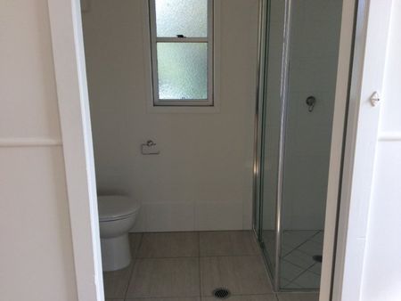 Convenient & Low-Maintenance Living in East Mackay - Photo 3