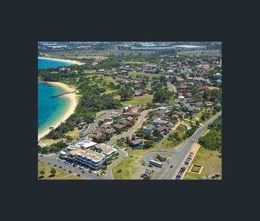 North Facing, Sun Filled, Two Level Townhouse - Photo 5