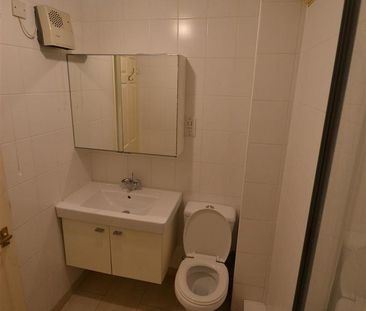 Studio to rent - Photo 6