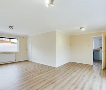 4 bedroom terraced house to rent - Photo 3
