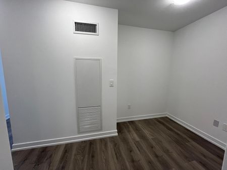 UNIVERSAL CITY 3: Bayly St & Brock Rd (1435 Celebration Dr.) AD#100603 - Photo 4