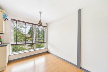 2 bedroom maisonette to rent - Photo 2