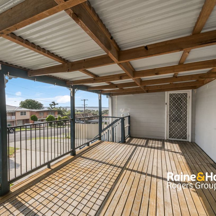 Practical Living in a Convenient Gorokan Location - Photo 1