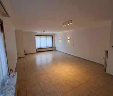 Ruime 3-slpk appartement met lift & 2 garages optioneel - Photo 6
