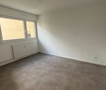 A louer superbe Appartement type F2 avec Ascenseur - Photo 3