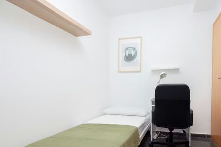 Avinguda del Port, Valencia, Valencian Community 46021 - Photo 2