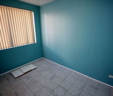 Conveniently Located Two-Bedroom Unit Close to Parramatta CBD - Photo 2