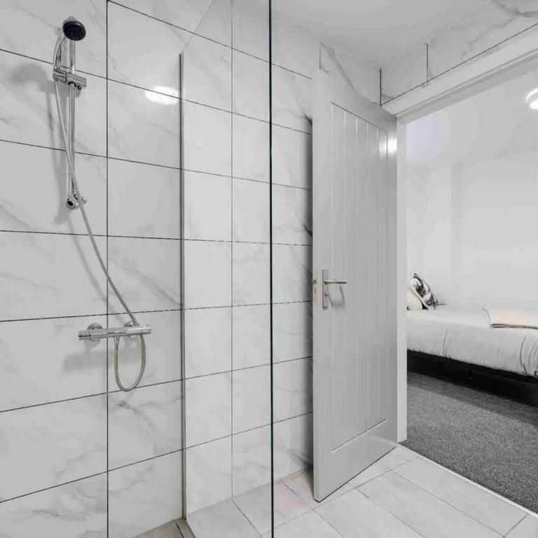 5 bedroom house share to rent - Photo 1