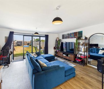 3 bedroom terraced house to rent - Photo 2