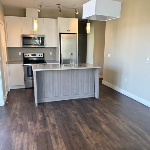 LINDY'S APTS - 109 - L109 - Photo 1