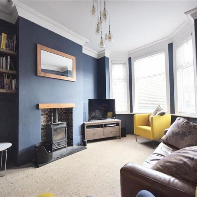 4 Bedroom Semi Detached To Let - Photo 1