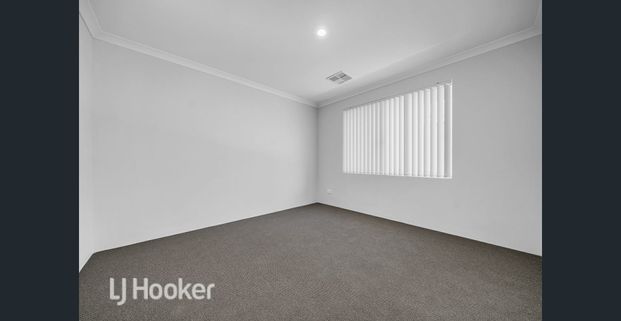 4x2x2 in Maddington - Photo 1