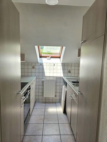 Appartement de 4 pièces avec du cachet et un joli dégagement - Photo 4