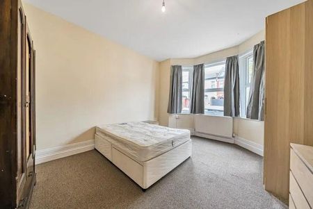 5 bedroom terraced house to rent - Photo 2