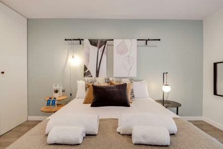 Carrer de Verdi, Barcelona, Catalonia 08012 - Photo 2