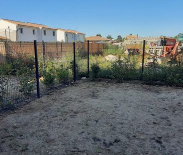 T2 AVEC TERRASSE+JARDIN+PARKING - Photo 4