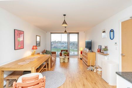 2 Bed Flat, College Road, BS7 - Photo 4