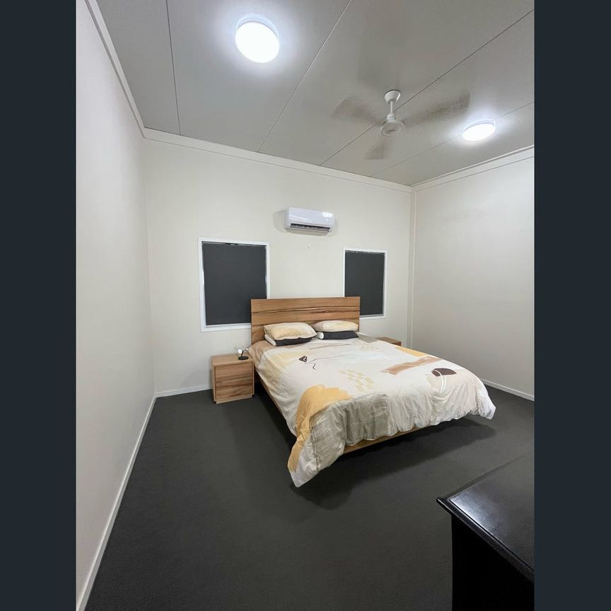 Large living areas 3 Bedroom Town house - Photo 1