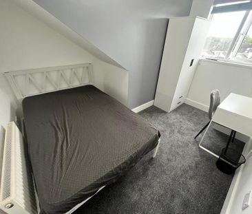 6 bedroom terraced house to rent - Photo 5