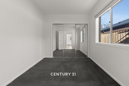 This Family Home is Waiting for You&excl; - Photo 4
