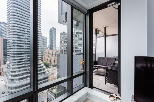 For Lease - 5 St Joseph Street Unit# 1402, Toronto, Ontario - Photo 1