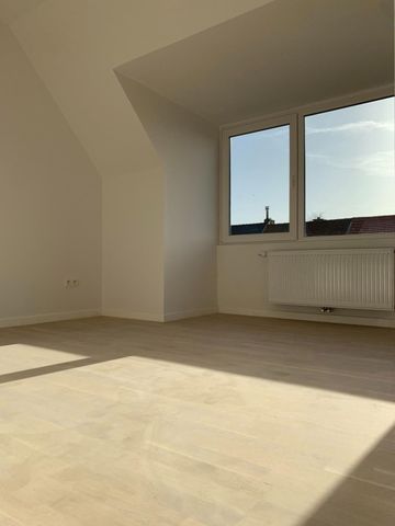 Zonnig, gerenoveerd appartement - Photo 2