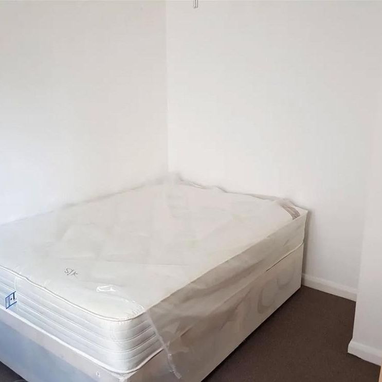 5 bedroom apartment to rent - Photo 1