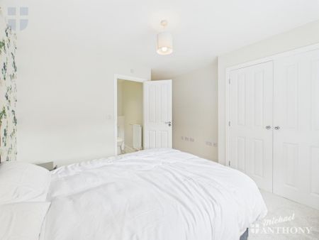 2 bedroom ground floor flat to rent - Photo 3