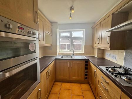 4 bedroom house to rent - Photo 4