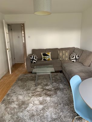 1 Bed Flat, Ferguson Close, E14 - Photo 1