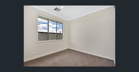 Brand New 4-Bedroom Home in Angle Vale – Low-Maintenance & Modern Living - Photo 4