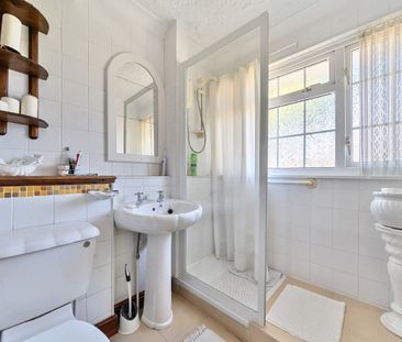 4 bedroom semi-detached house to rent - Photo 6