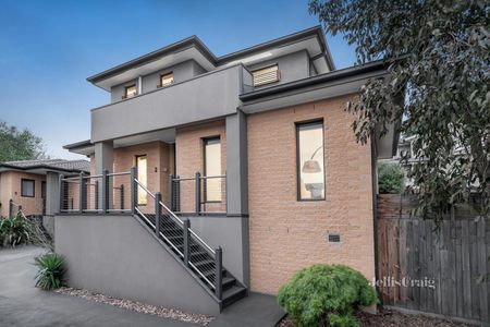 2/6 Prince Edward Avenue, Mitcham - Photo 4