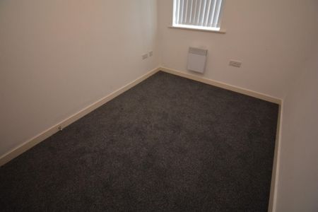 2 bed Flat for Rent - Photo 3