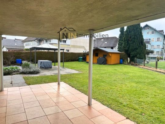 UNIQUE, WITH A RUSTIC FLAIR - Photo 1