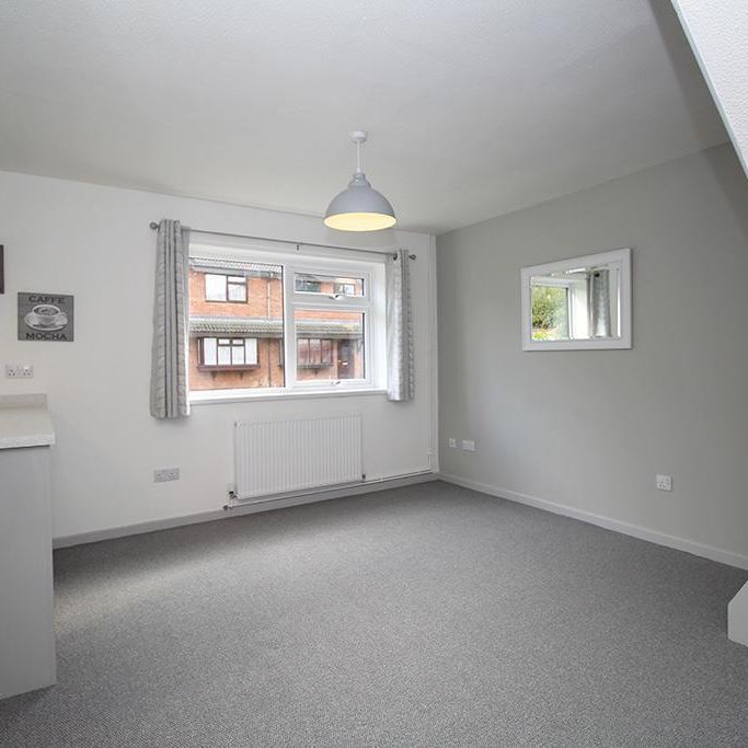 2 bedroom end of terrace house to rent - Photo 1
