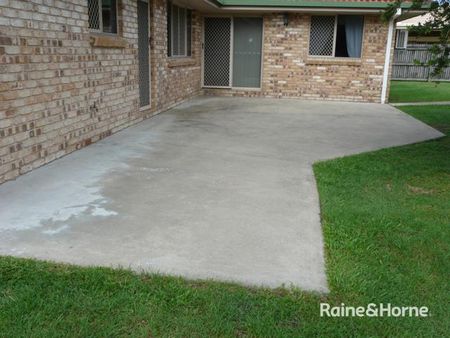 FAMILY HOME IN THE GROVE - Photo 2