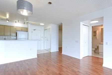 For Lease - 9015 Leslie Street Unit# 615, Richmond Hill, Ontario - Photo 3