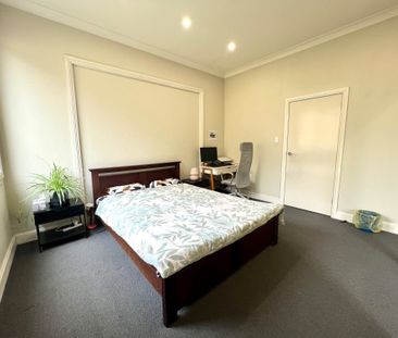 Arncliffe - Photo 2